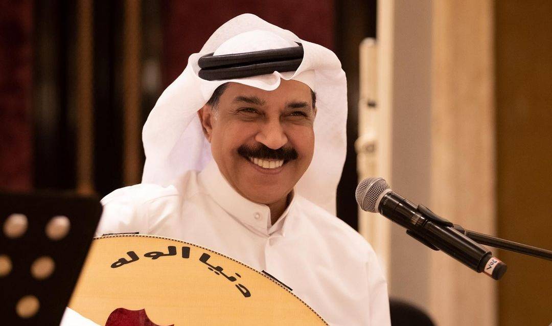 عبد الله الرويشد يستكمل رحلة علاجه خارج البلاد