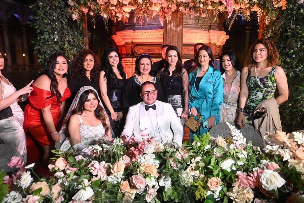 بالصور - في غياب أحمد العوضي... نجمات 