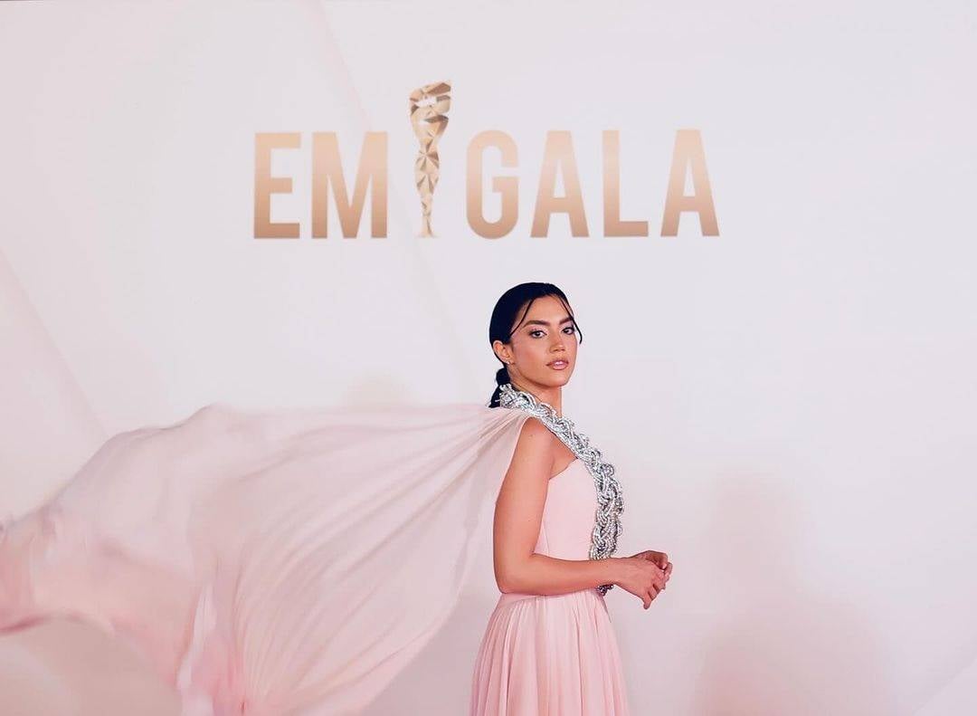 ستيفاني عطالله تتعرض للانتقاد بسبب إطلالاتها الجريئة