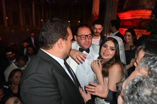 المخرج إسماعيل فاروق وعروسه