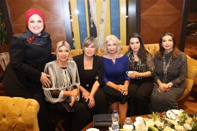 سوسن بدر ومنال سلامة ودينا فؤاد وبوسي شلبي ومفيدة شيحة