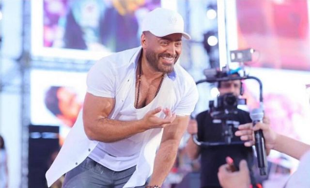 تامر حسني في حفل طلاب المدارس