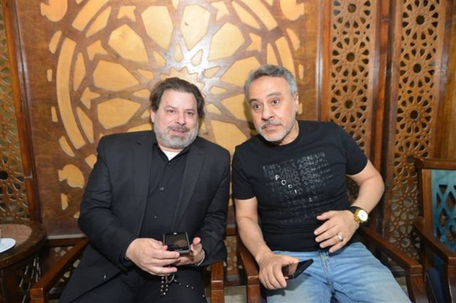 إيهاب فهمي في عزاء والدة ريم أحمد