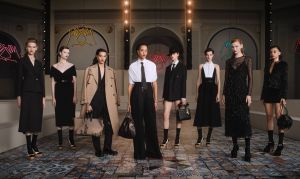 لقاء بين الثقافات في مجموعة Dior للألبسة الجاهزة لخريف 2024 في نيويورك
