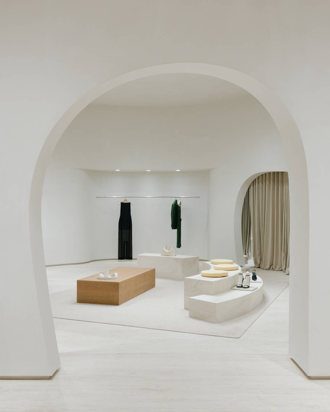 JACQUEMUS Dubai Mall JACQUEMUS Dubai Mall