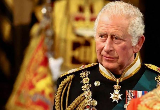 الملك تشارلز الثالث يستأنف مهامه الرسمية بعد علاجه من السرطان