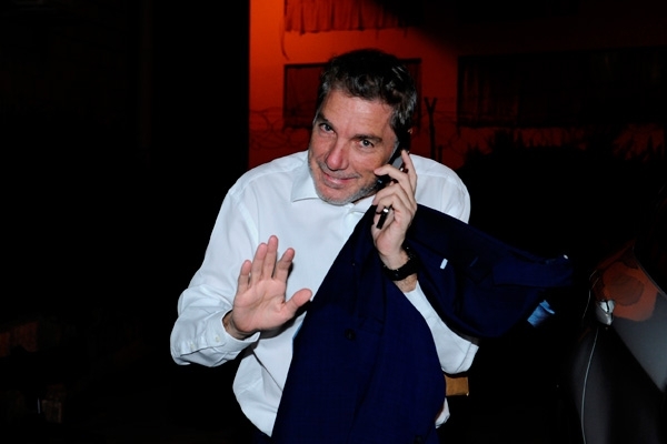 العميد علي جابر: هذا ما قالته زوجتي تمارا بعد انتشار صورتي مع نجوى...