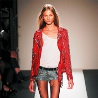 مجموعة دار Balmain