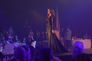 إليسا تروي قصة الكفيفة حنين 