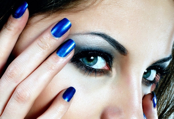 <strong>3</strong> نصائح حول الأظافر تجنبيها