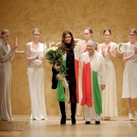 مجموعة Laura Biagiotti