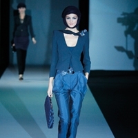 GIORGIO ARMANI البدو في الصحراء...