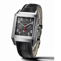 جانسون باتون يرتدي ساعة 'ريفيرسو سكوادرا وورلد  كرونوغراف' 