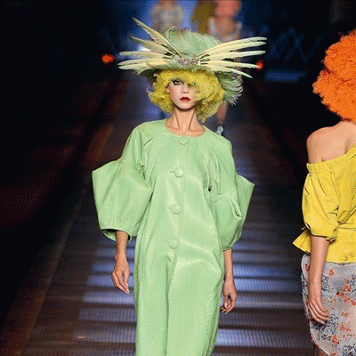 مجموعة غاليانو لربيع وصيف 2009