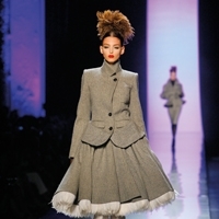 دار جان-بول غوتييه على أنغام Tchaikovsky