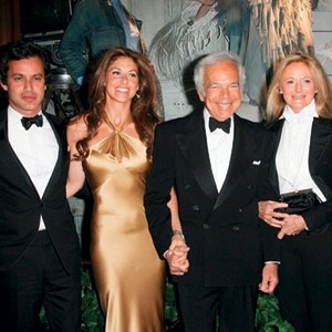 'رالف لورين' يفتتح ثالث متاجره في باريس