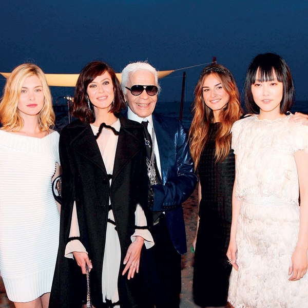 مجموعة 2010 Chanel Cruise