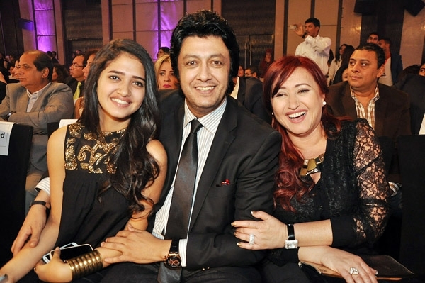 سامح يسري وأسرته