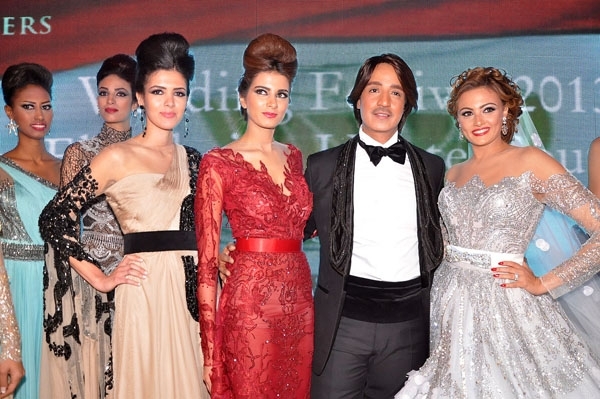  هاني البحيري مع العارضات