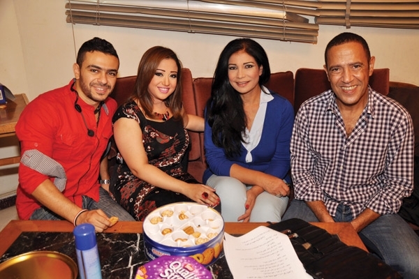 أشرف عبد الباقي وسوسن بدر وريهام عبد الحكيم