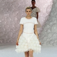 فتاة الزفاف