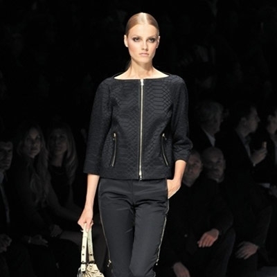 ربيع وصيف دار  فرساتشي  Versace  للنساء