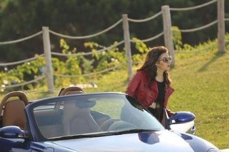 بالفيديو- جنّات تنتقم من زوجها بعد أن أساء معاملتها