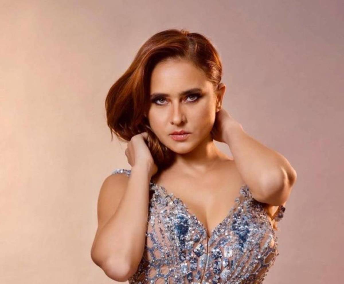 نيللي كريم تتجاهل أنباء طلاقها... هذا ما فعلته