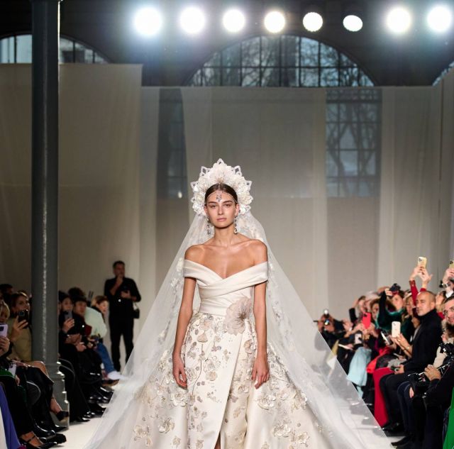 الأناقة والفخامة... Top Arab Bridal Designers