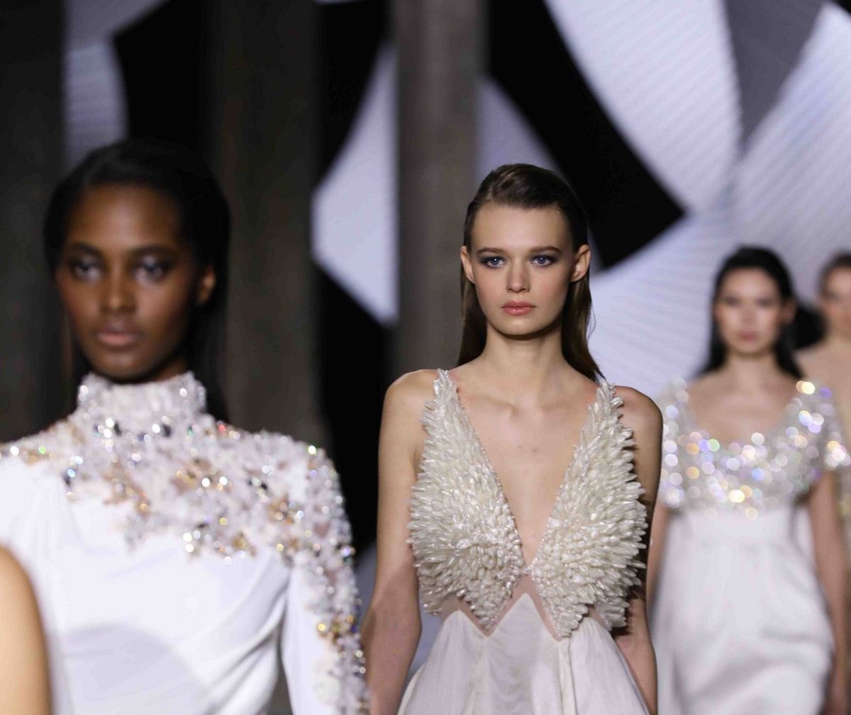 أحدث صيحات فساتين الزفاف لربيع وصيف 2024