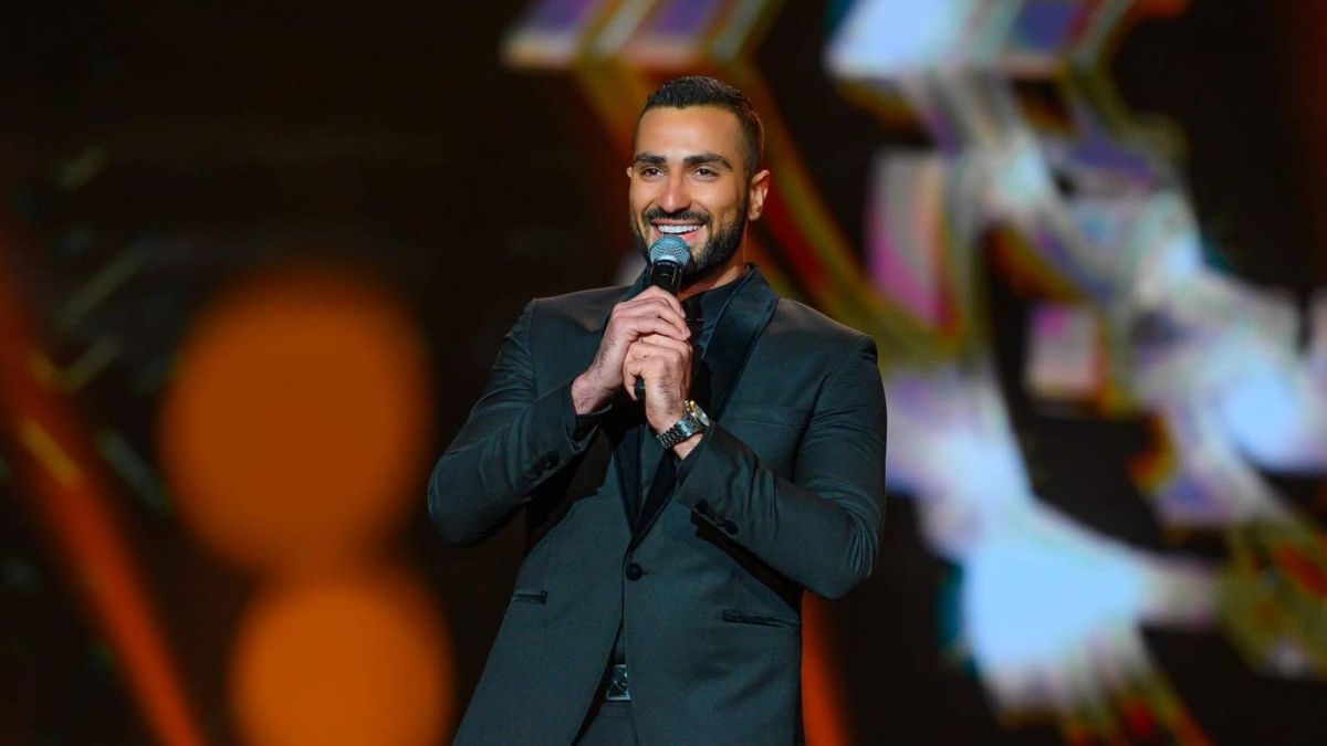 بالفيديو - محمد الشرنوبي يثير الجدل بلفظ خارج أمام الكاميرات