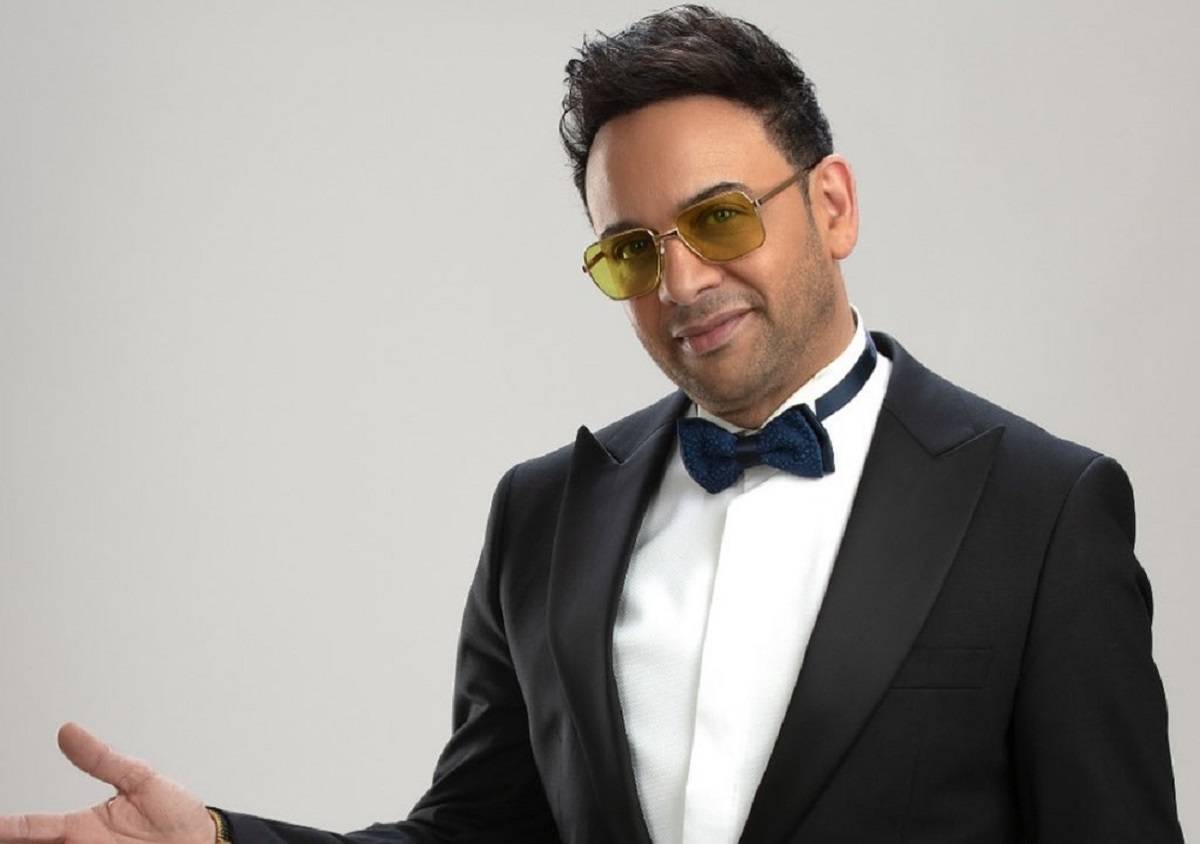 مصطفى قمر بردّ فعل غريب بعد تصريح شقيقه عن والدهما!