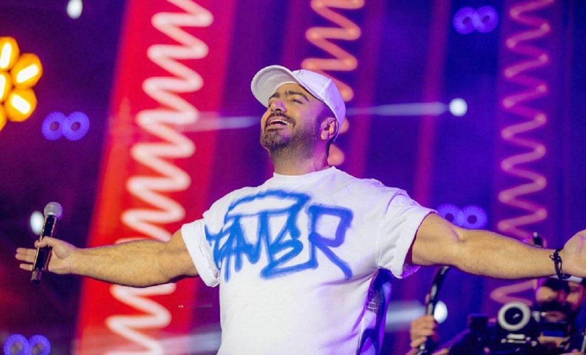 تامر حسني يعلن مفاجأة لجمهوره