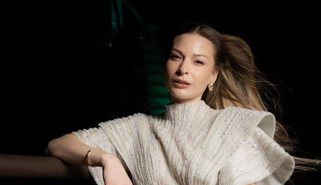 بالفيديو - باميلا الكيك تختار اللون الأبيض للإحتفال بيوم ميلادها والأجواء حماسية وممتعة