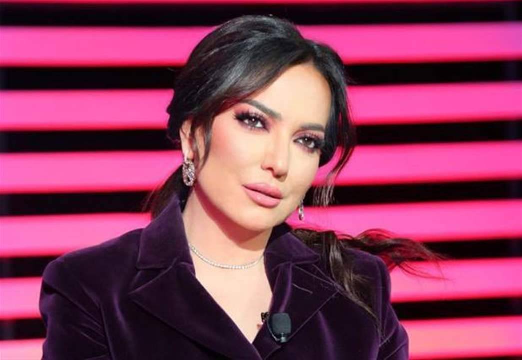 أمل عرفة تتحدث بصراحة عن حياتها الفنية والعاطفية... ولهذا السبب حظرتها شكران مرتجى