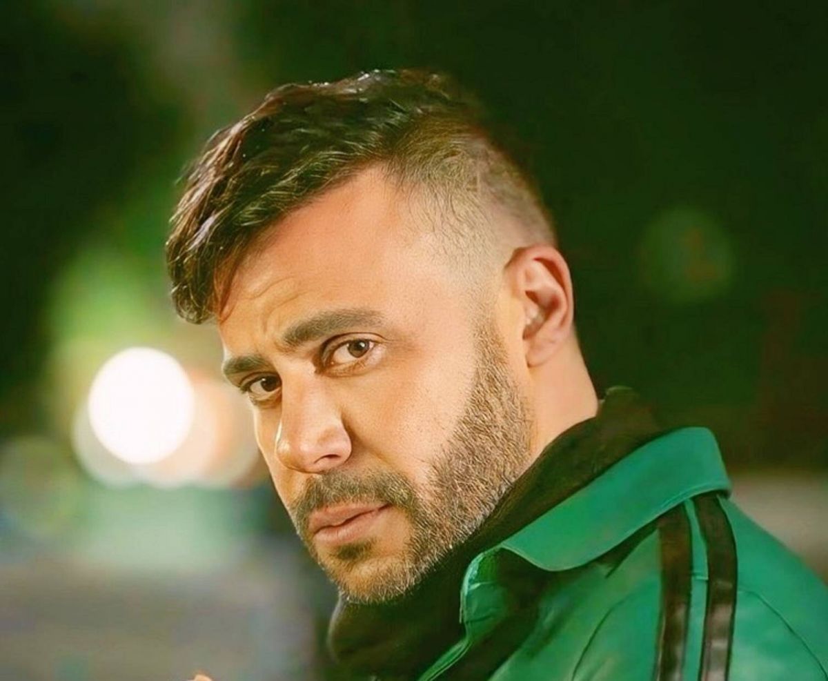 محمد إمام يروّج لفيلمه 