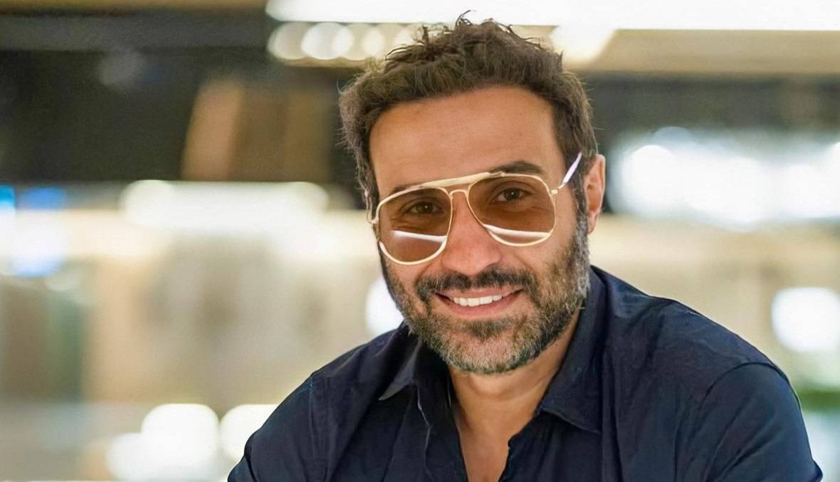 أحمد فهمي يروّج لفيلم 