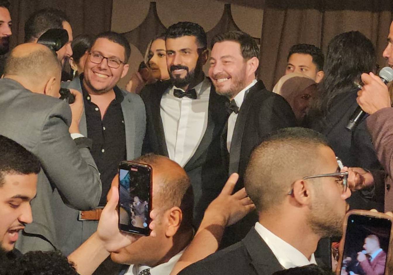 أحمد زاهر يهنئ محمد سامي بزفاف شقيقته ريم