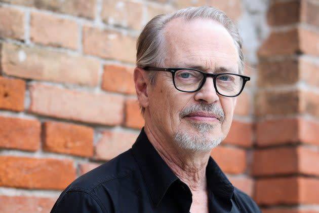 نجم عالمي يتعرّض للضرب على يد مجهول... إليكم التفاصيل