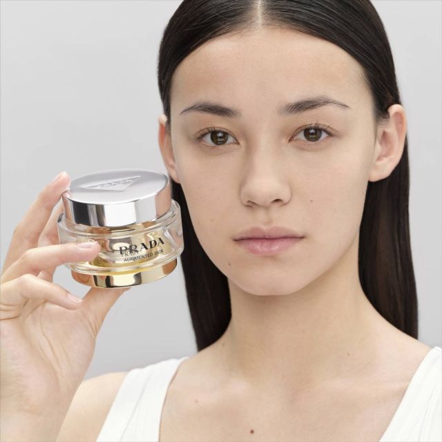 مستحضرات تجميل بتقنيات متطوّرة من Prada Beauty