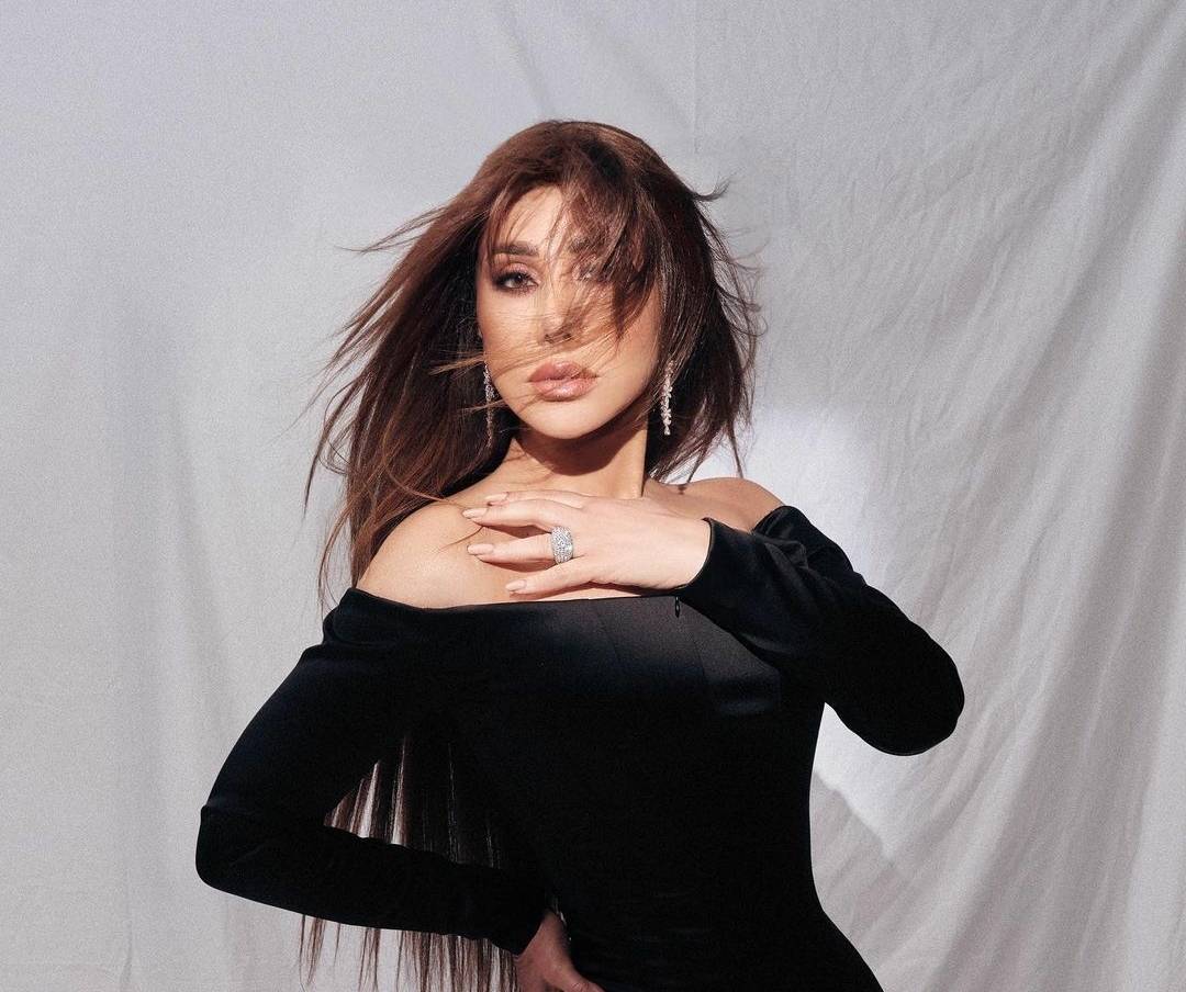 نجوى كرم أوّل فنانة في الشرق الأوسط يحاورها 