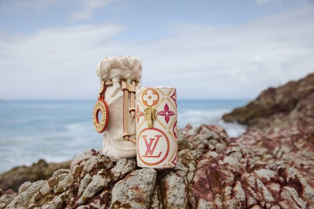 TRAVEL CASE BY THE POO