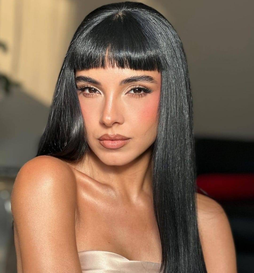 سلمى أبو ضيف تعلن خطوبتها إلى شاب من خارج الوسط الفني