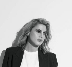 المؤلفة الموسيقية القطرية دانا الفردان تشارك كأول فنانة خليجية في "مهرجان كان السينمائي"