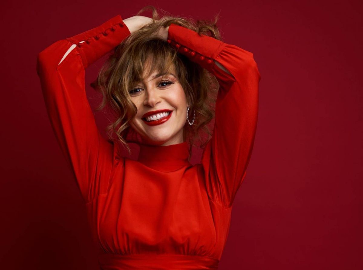 لفتة إنسانية من منة شلبي للراحل أشرف مصيلحي... وأرملته تردّ