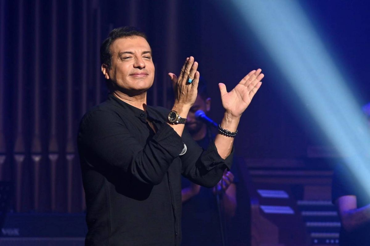 إيهاب توفيق ينفي علاقته بهذا الأمر