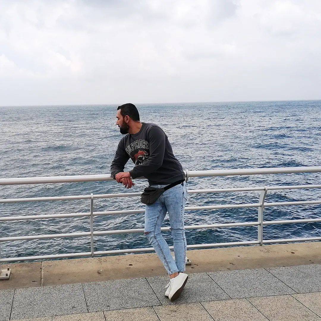 فيديو مؤثر - ممثل لبناني يعترف بمعاناته من مرض نفسي نادر