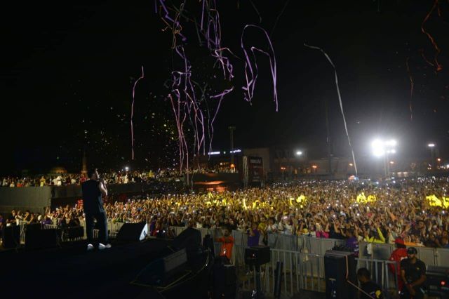 جمهور كبير حرص على حضور حفل محمد حماقي في الدفاع الجوي
