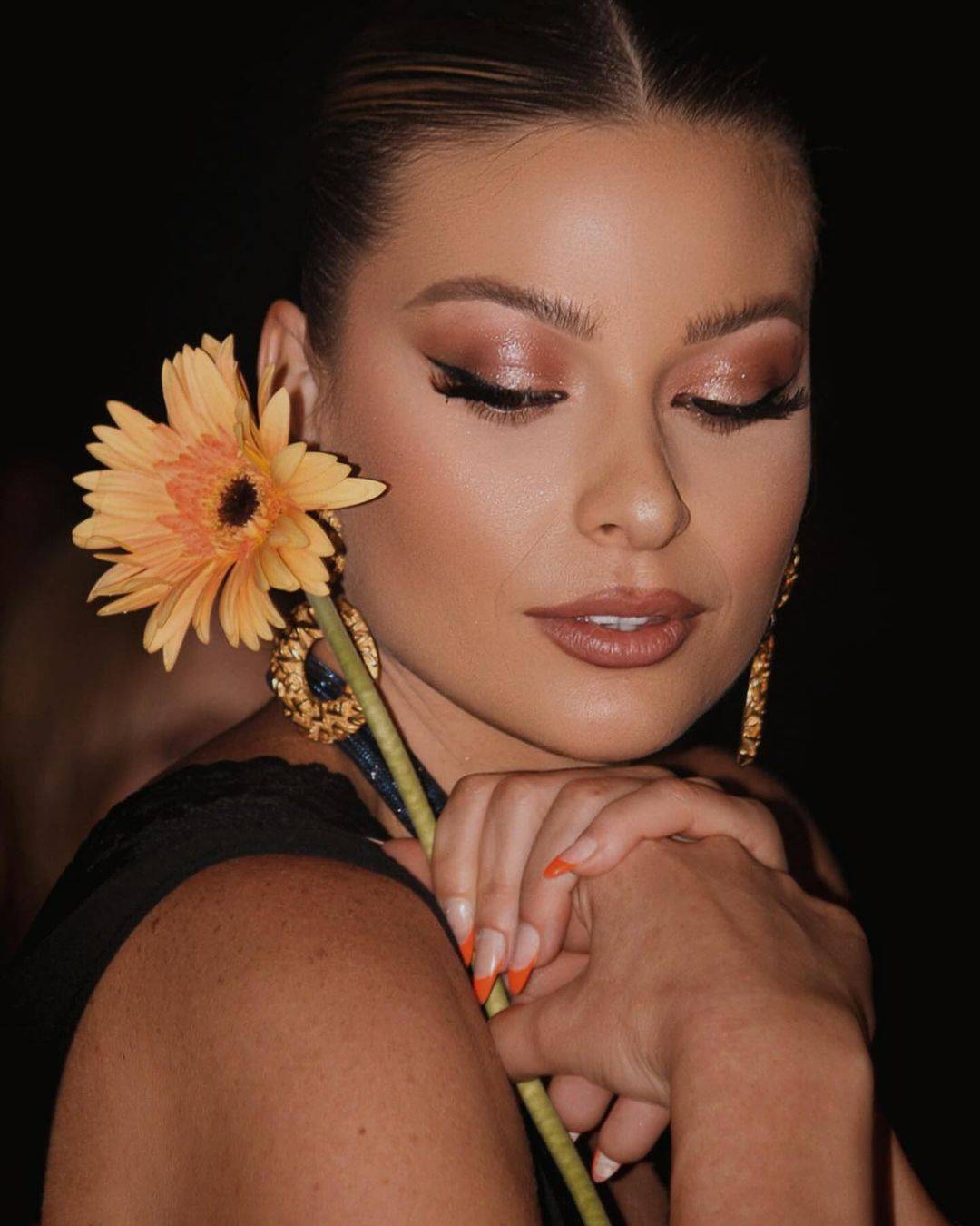 باميلا الكيك تثير الجدل بتصريحاتها الجريئة وتعترف بتعرّضها للاحتيال