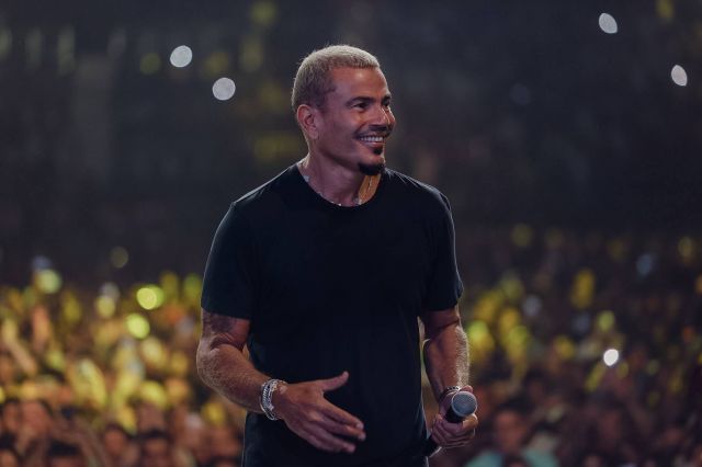 عمرو دياب في الحفل